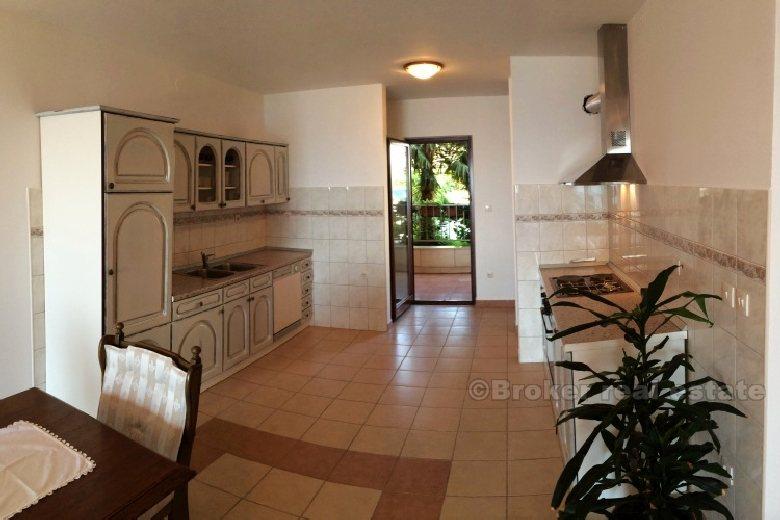 trosoban apartman, za najam