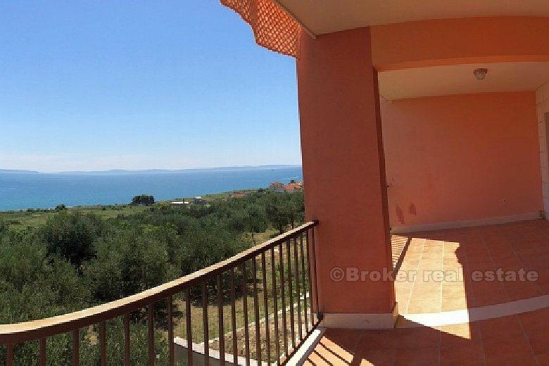 Three bedroom apartment, for rent