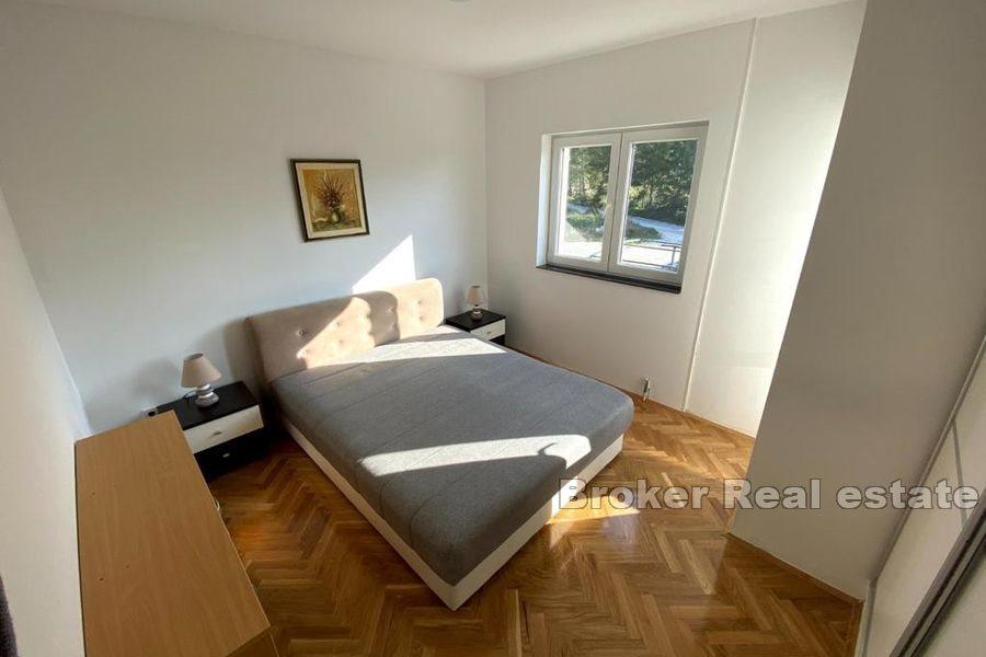 Dwa komfortowe apartamenty z trzema sypialniami do wynajęcia