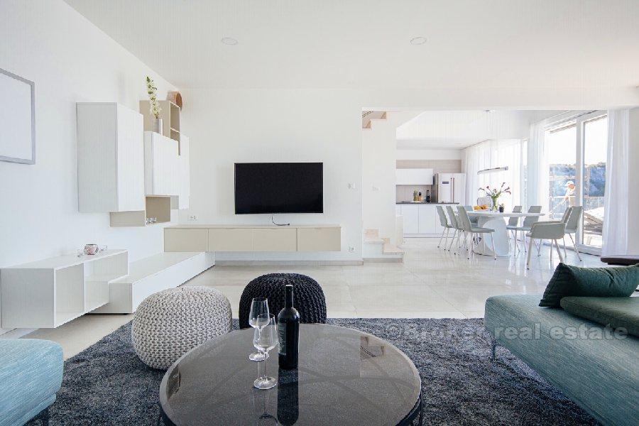 Eksklusiv villa med havutsikt