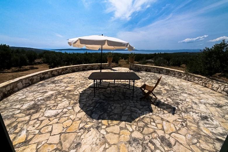 Deux maisons avec oliveraie