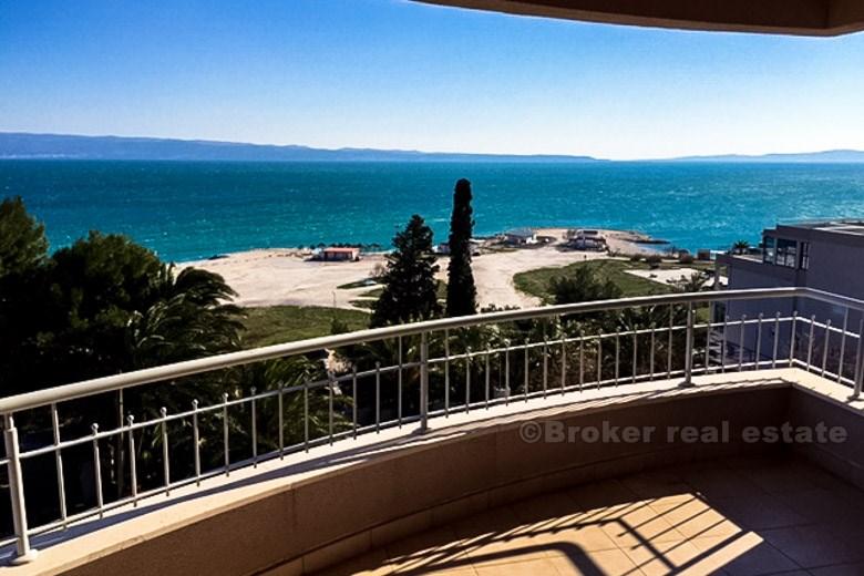 Two bedroom apartment, second row to the sea