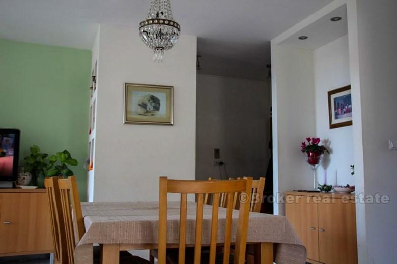 Appartamento con balcone e terrazza