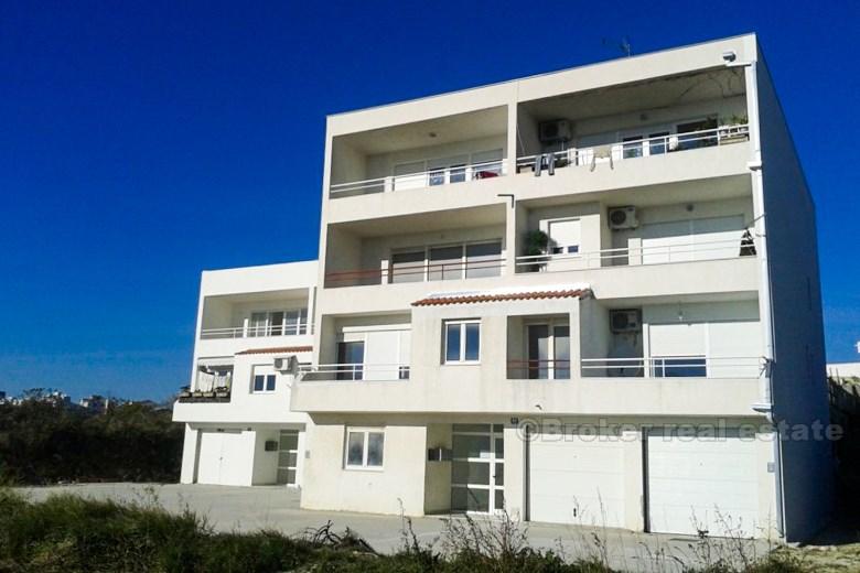 Comodo appartamento con tre camere da letto