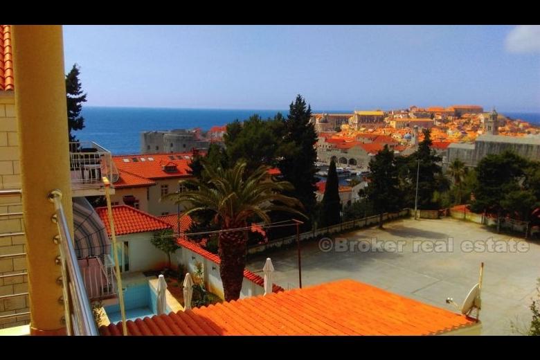 Kuća s predivnim pogledom na Dubrovnik, for sale