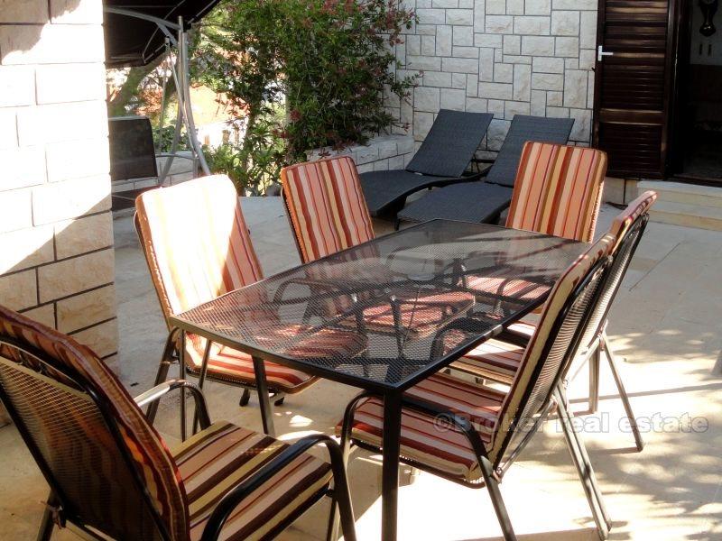 House / Villa surrounded by garden