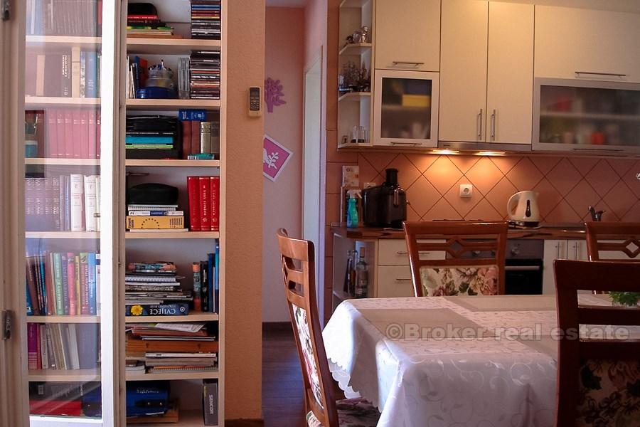 Logement dans un endroit calme, à vendre