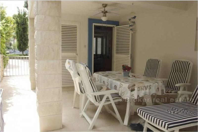 Casa in riva al mare, in vendita