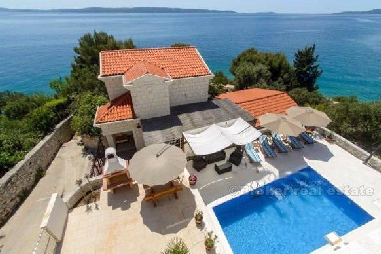 Luksus leilighet i en nybygd villa