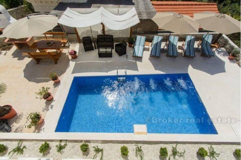Luksusowy apartament w nowo wybudowanej willi