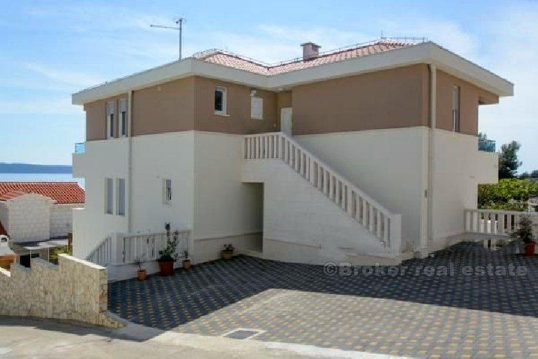 Luksus leilighet i en nybygd villa