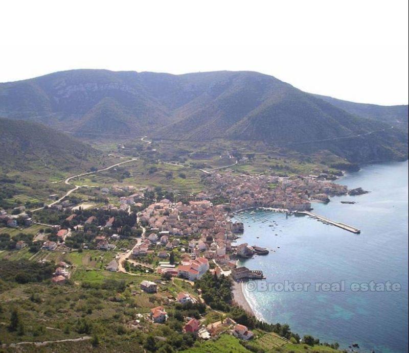 Tradicionalna dvojna ribarska kamena kuća