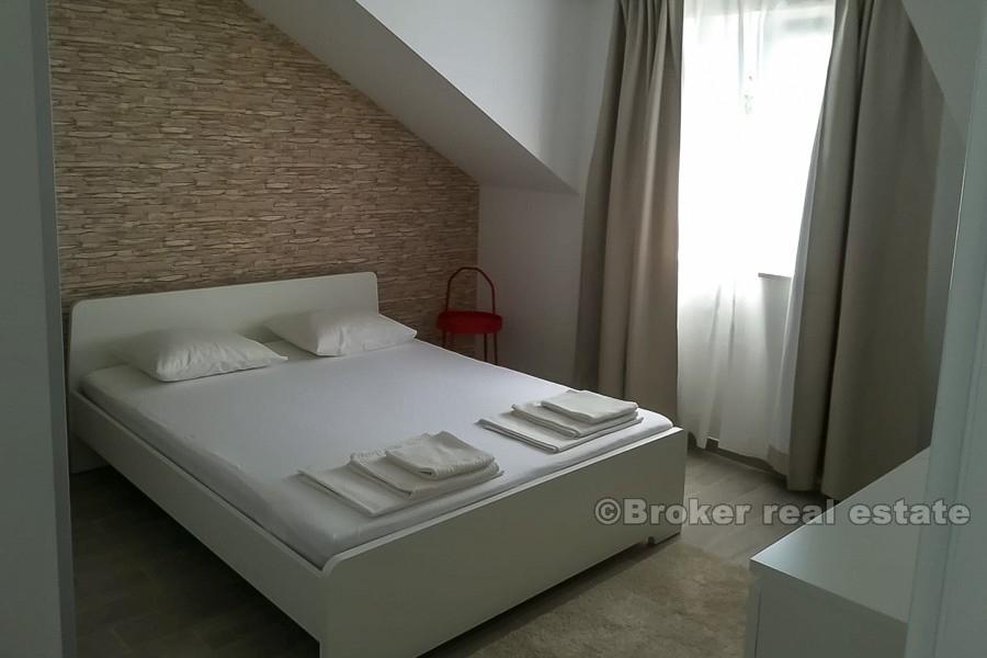 Вилла с бассейном, для продажи