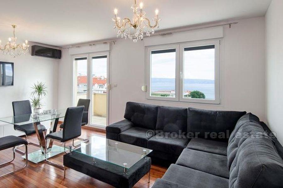 Dwupiętrowy trzypokojowy apartament do wynajęcia