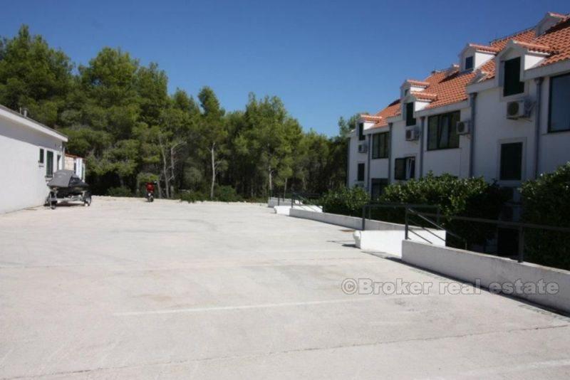 Appartement à deux chambres, à vendre