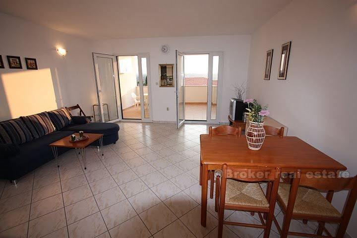 Двухкомнатная квартира, на продажу