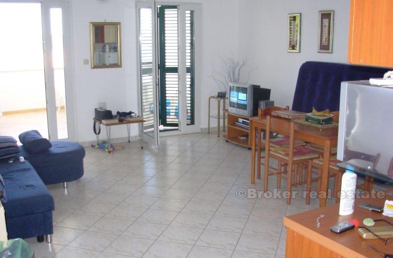 Двухкомнатная квартира, на продажу