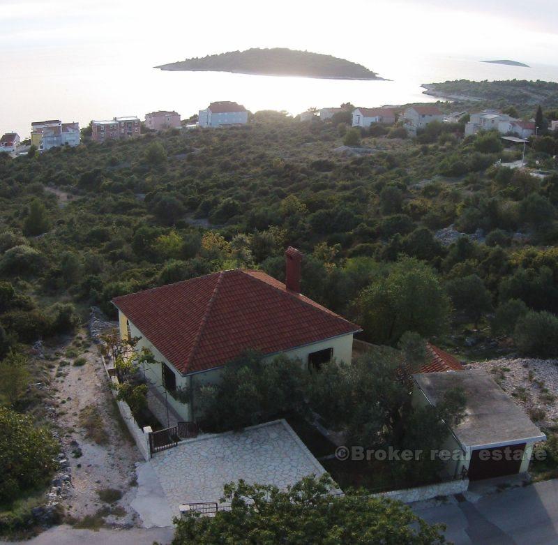 Lijepa obiteljska kuća, na prodaju