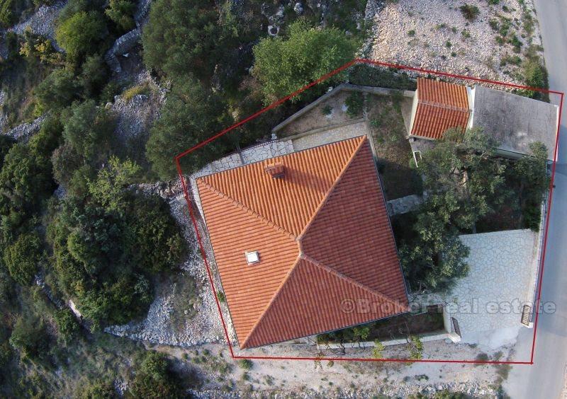 Lijepa obiteljska kuća, na prodaju