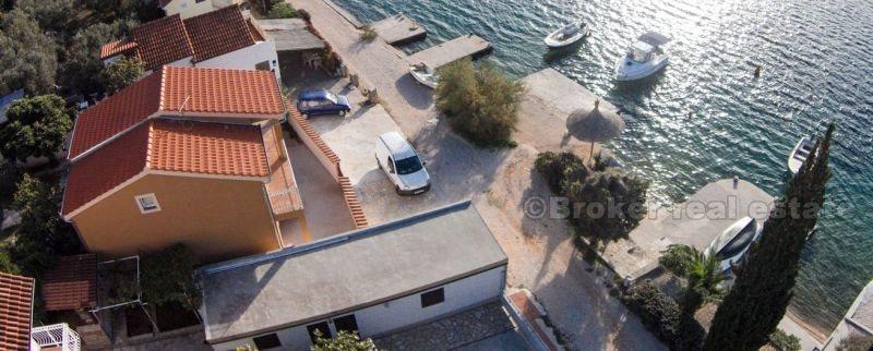 Lijepa i šarmantna kuća