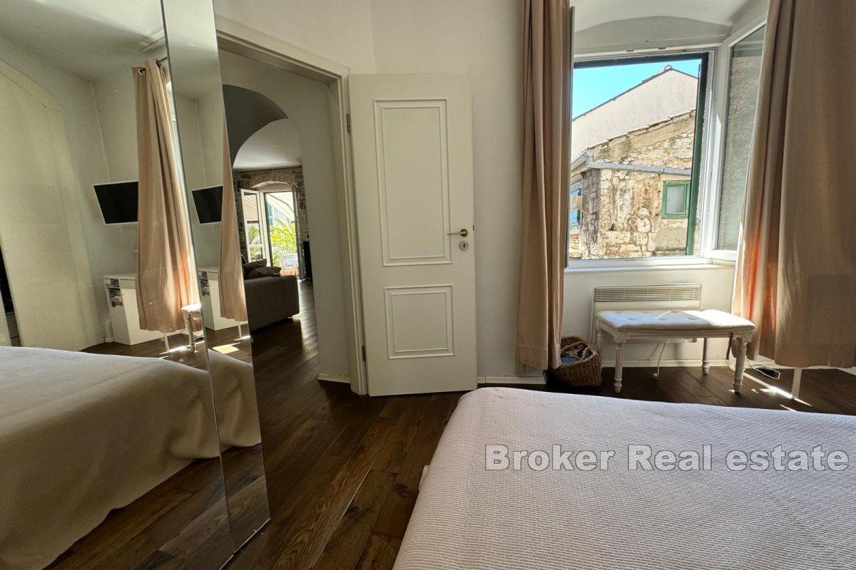 Apartament z dużym tarasem, na sprzedaż