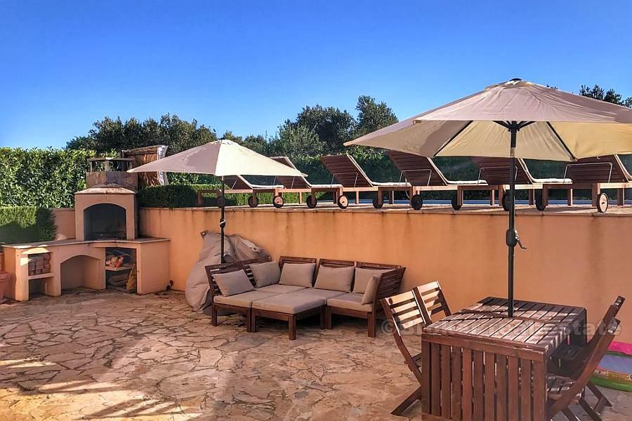 Moderna kuća s puno prirodnog svjetla, na prodaju