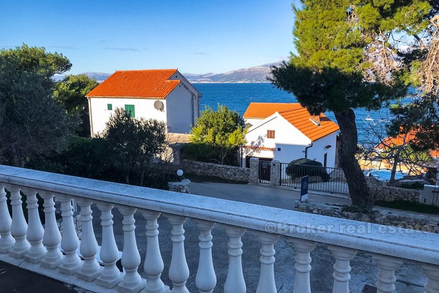 Residential-business building, 50 meters from the sea