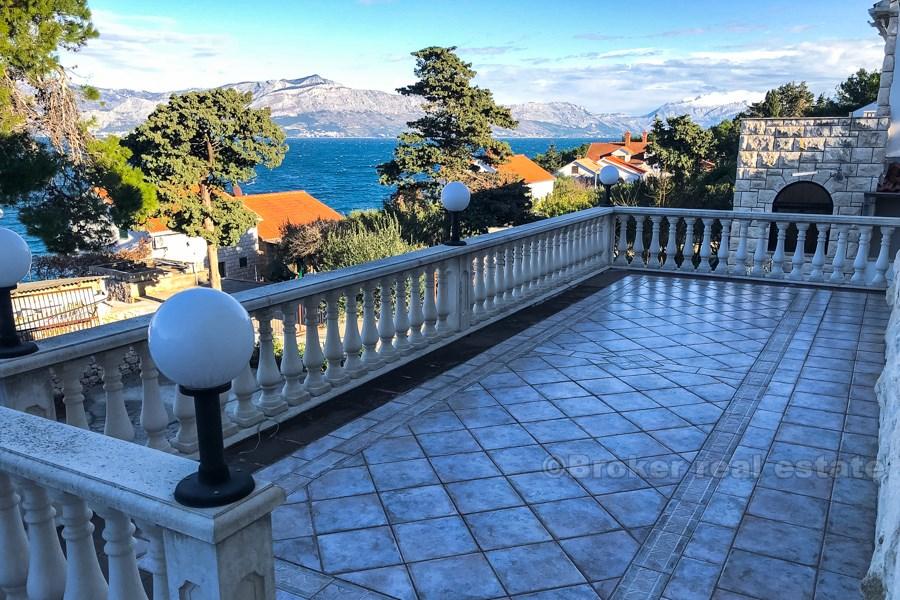 Residential-business building, 50 meters from the sea