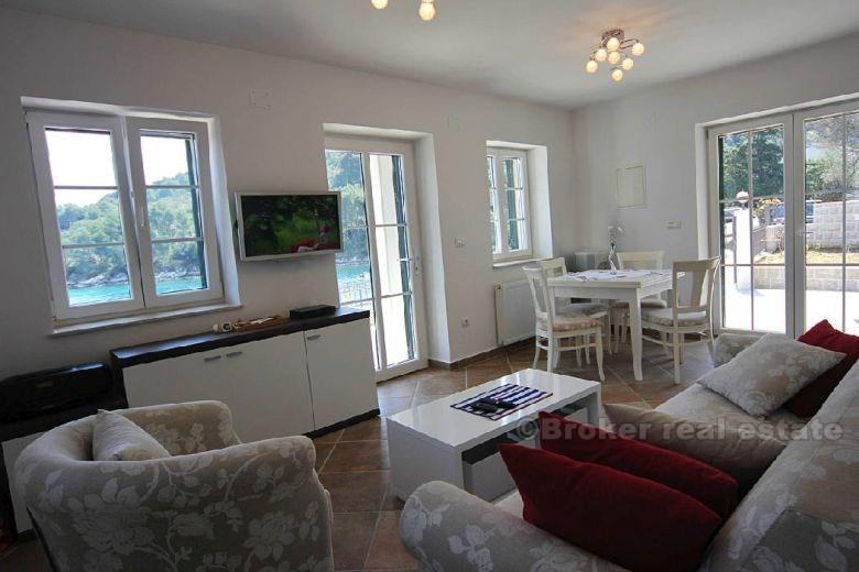 Schönes Steinhaus am Meer, zum Verkauf