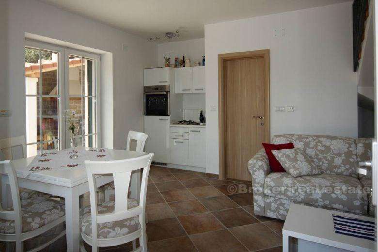 Schönes Steinhaus am Meer, zum Verkauf