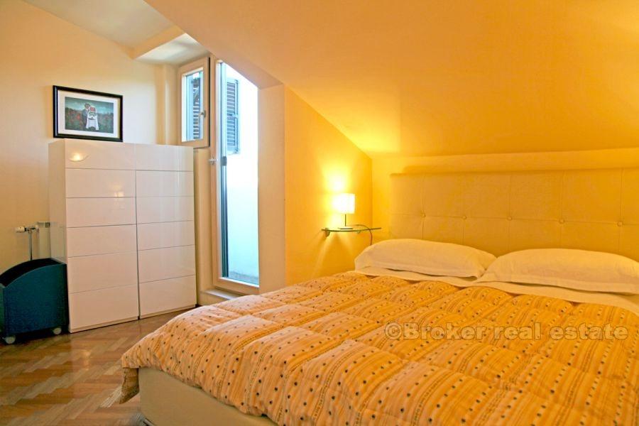 Luxuriös eingerichtete Wohnung
