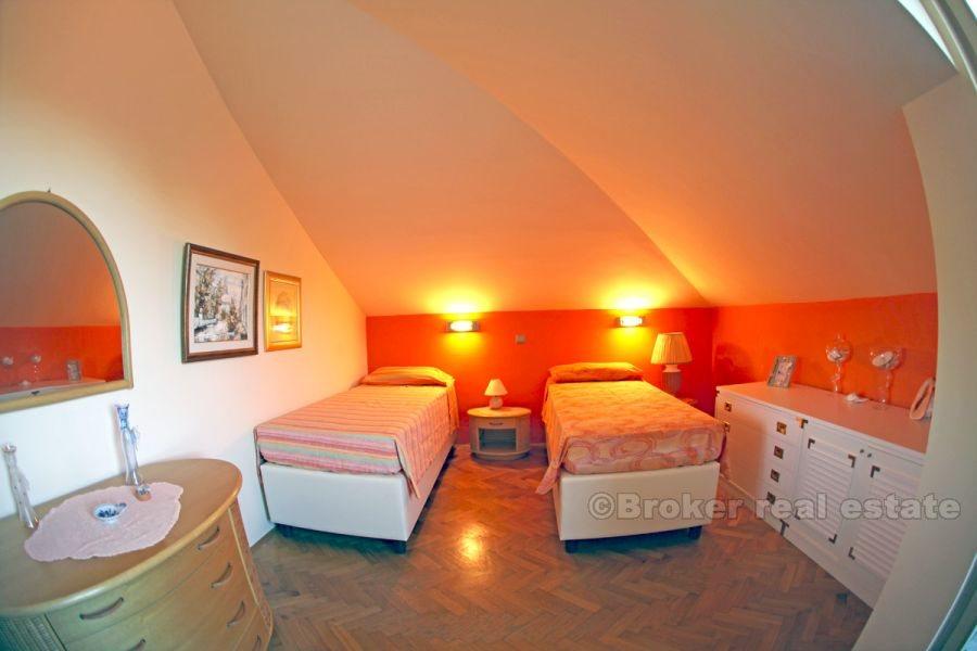 Luxuriös eingerichtete Wohnung