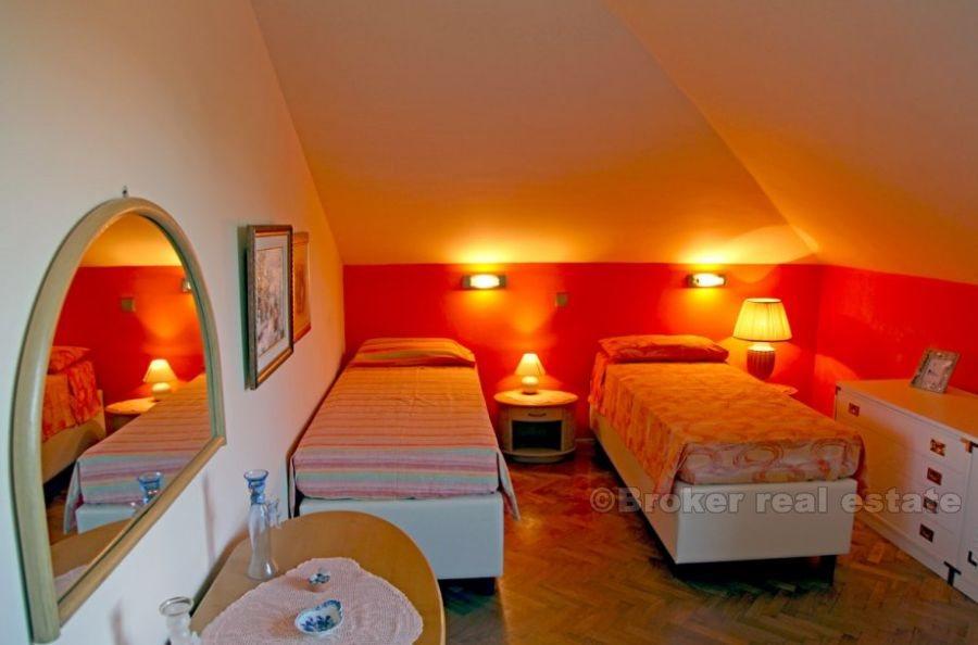 Luxuriös eingerichtete Wohnung