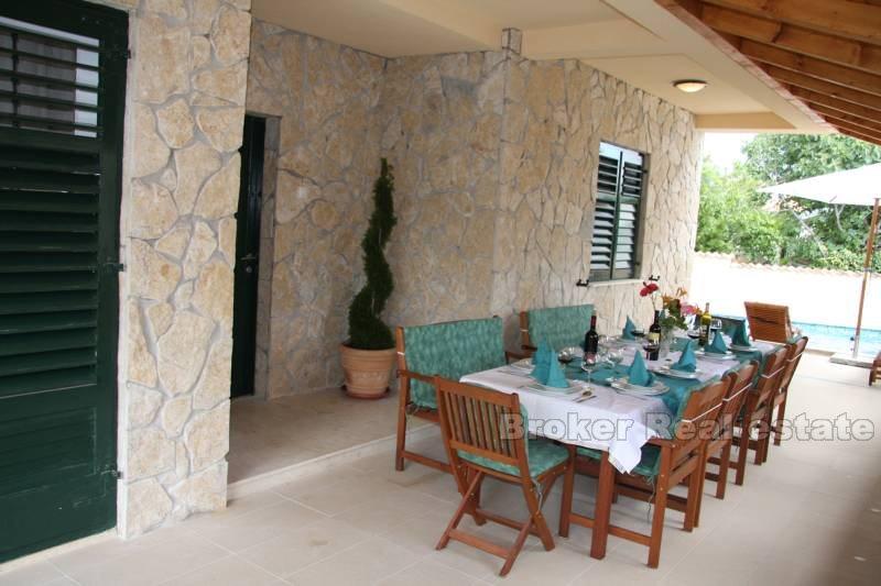 Villa di lusso vicino a Sibenik in affitto