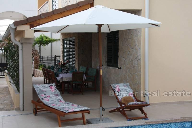 Luxusvilla in der Nähe von Sibenik zu vermieten