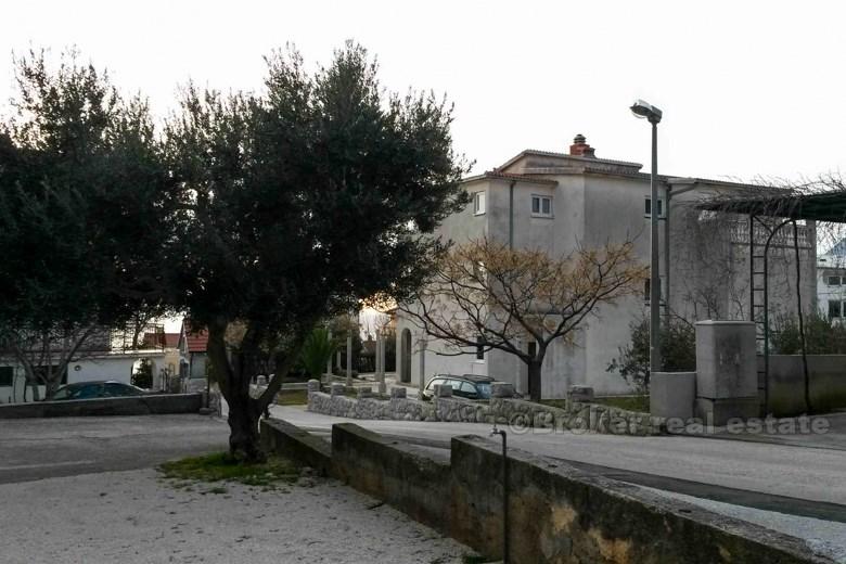 Maison à l'emplacement prometteur, à vendre