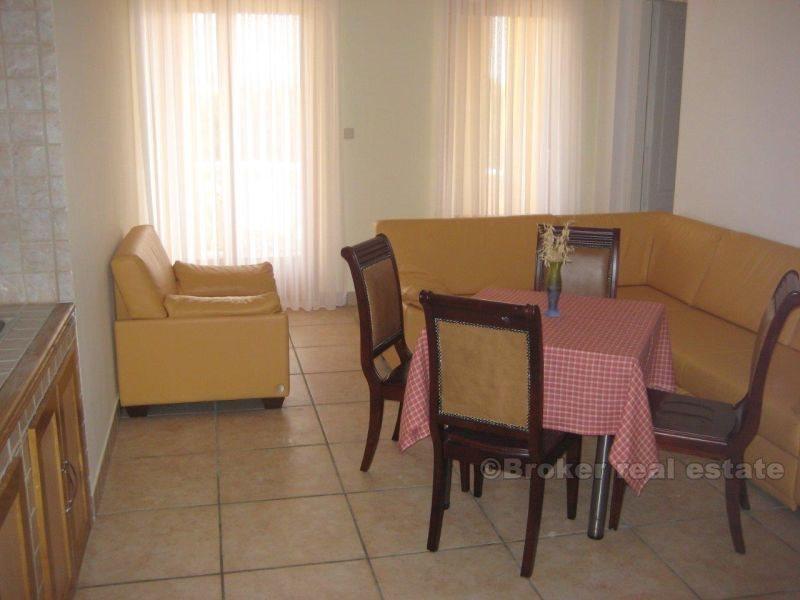 Villa à vendre, dans un endroit agréable et calme