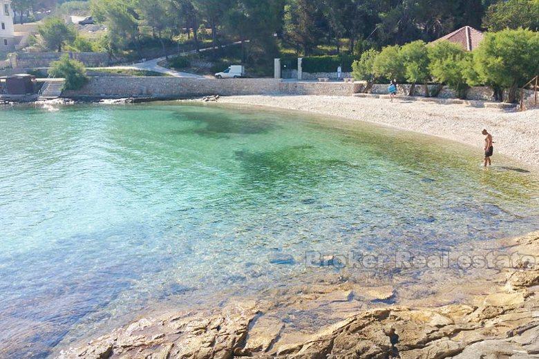 Nyrenoverad lägenhet, till salu