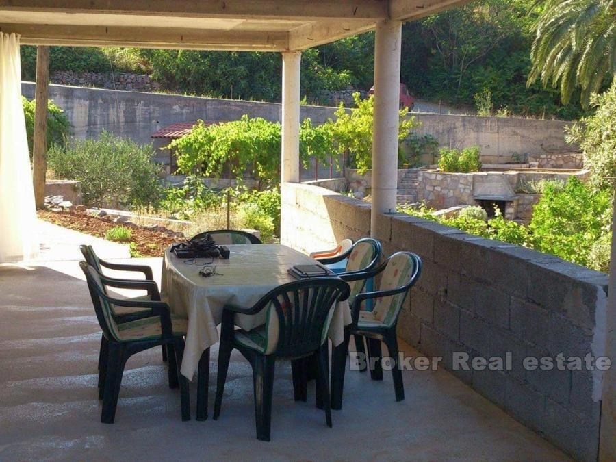 Casa indipendente indipendente su tre piani