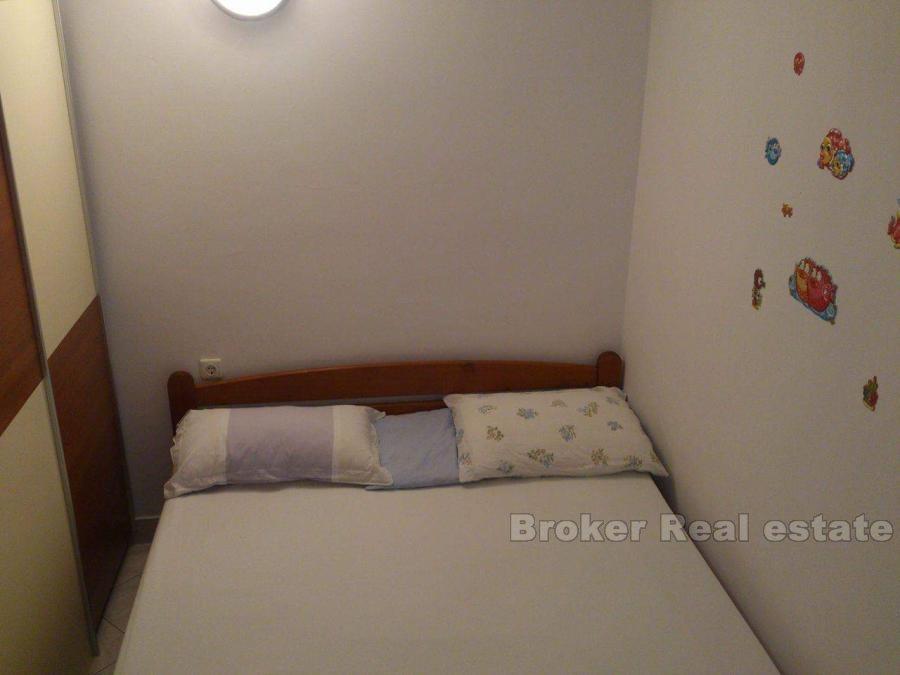 Casa indipendente indipendente su tre piani