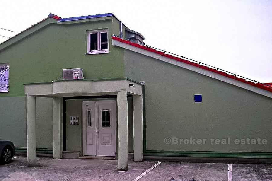 Appartement dans un village calme, à vendre