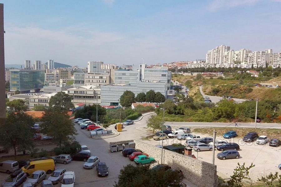 Komfortabel to roms leilighet