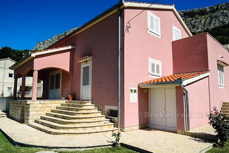 Casa in una posizione tranquilla, in vendita