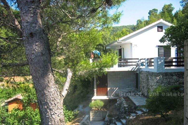 Casa indipendente con vista sul mare
