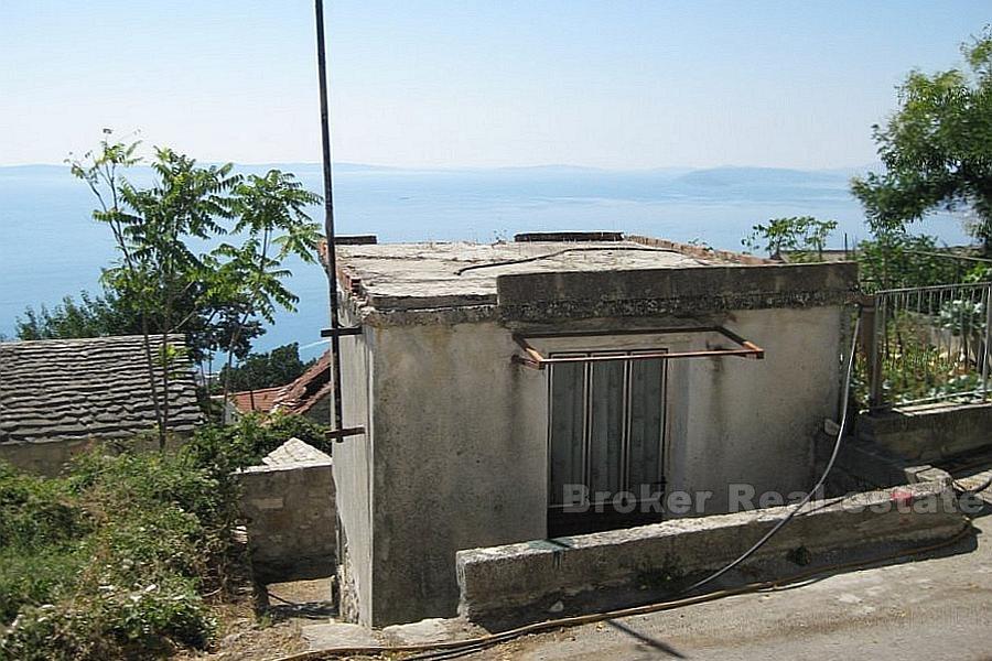 Oavslutat hus på två våningar