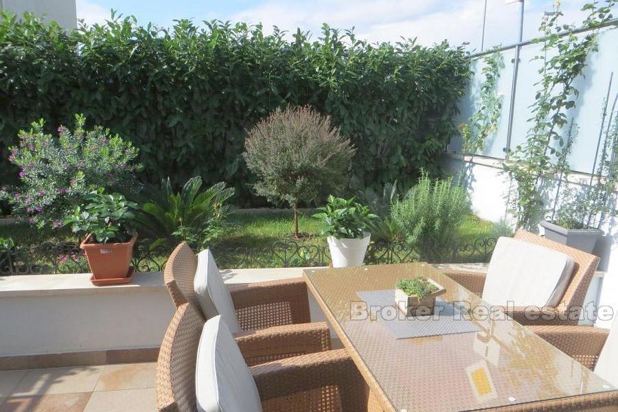 Confortable appartement d'une chambre à coucher, à vendre