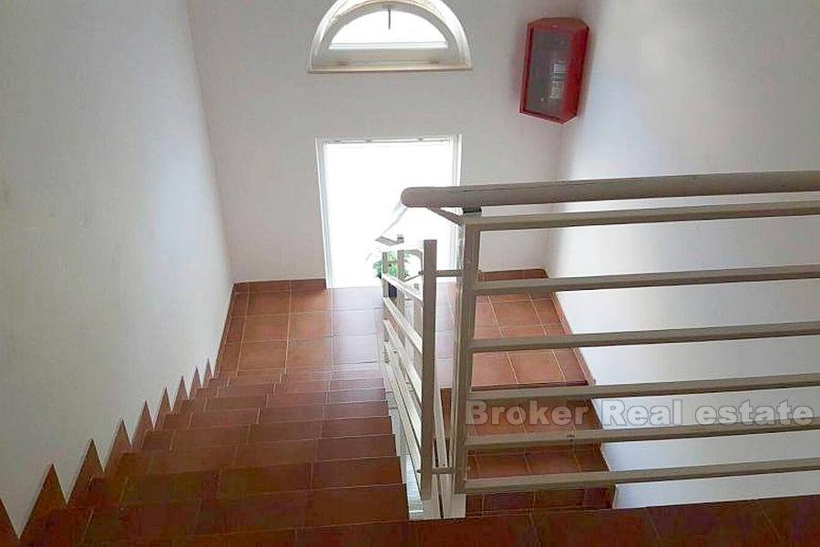 Apartament z dwoma sypialniami ze wspólnym basenem, na sprzedaż
