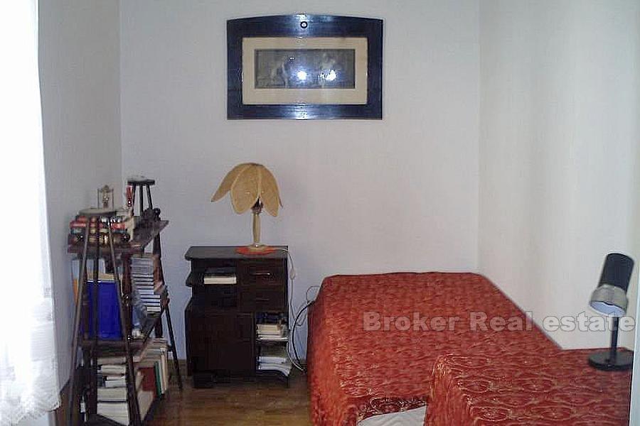 Maison en pierre ancienne, à vendre