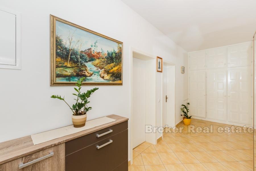 Dvosoban apartman, za najam