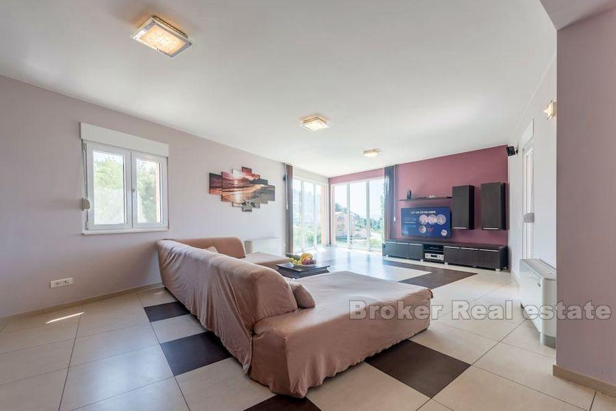 Luxury villa with magnificent views of the city